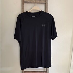 Under Armour Men's Black T-Shirt